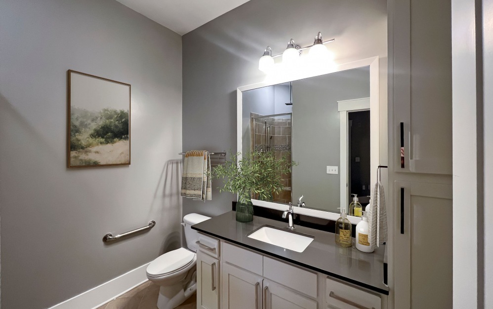 A3 apartment bathroom at Palladian Place