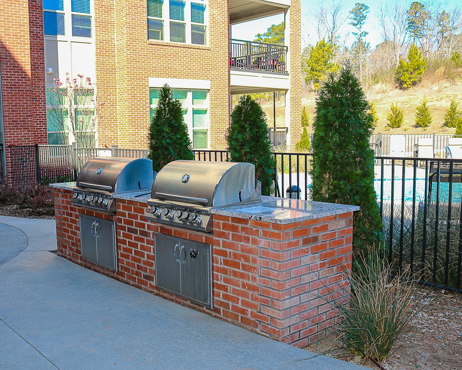 Apartments at Palladian Place with grill stations